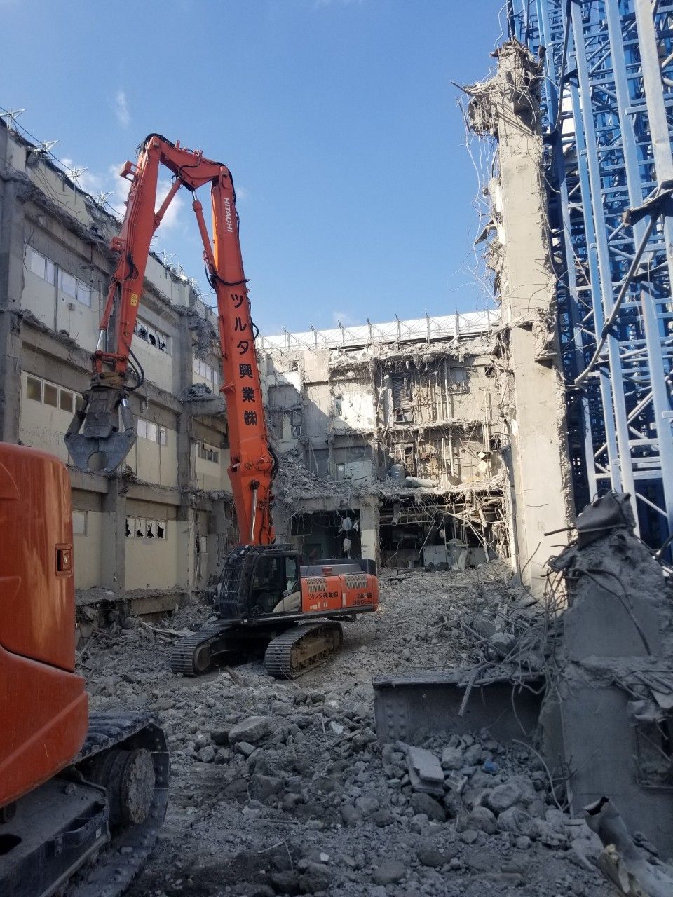 SRC造6階建て 解体工事の現場写真